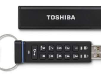 Toshiba создала флэш-накопитель USB со встроенной клавиатурой