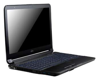 Ноутбук Fujitsu LIFEBOOK LH772 имеет процессор Ivy Bridge, акустическую систему ONKYO и 4 порта USB 3.0