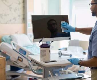 HP выпускает новые устойчивые к гермицидам компьютеры для больниц