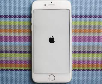 Apple принесла официальные извинения за то, что намеренно замедляет iPhone