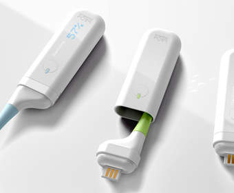 Гибрид зубной электрощетки и USB-накопителя 